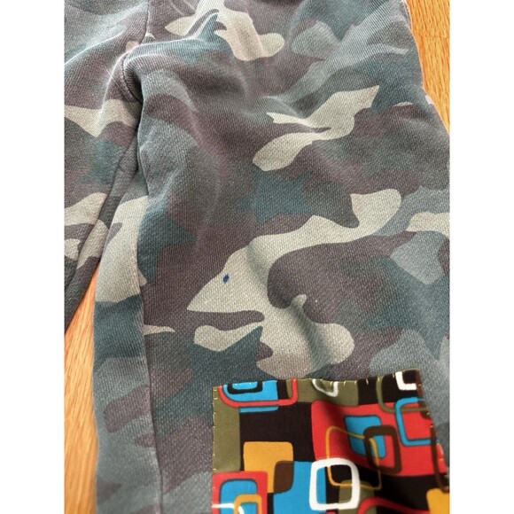 Mini Boden Upcycled Joggers Pants Green Camouflage Elastic Drawstring Size 6Y - Picture 6 of 11